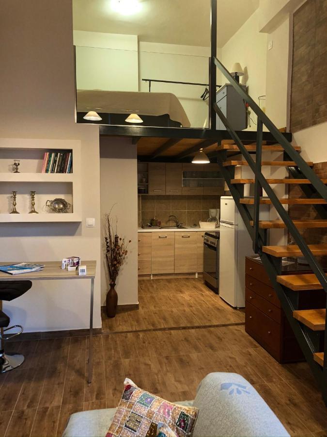Your Vacation Home In The Center Of Каламата Екстериор снимка